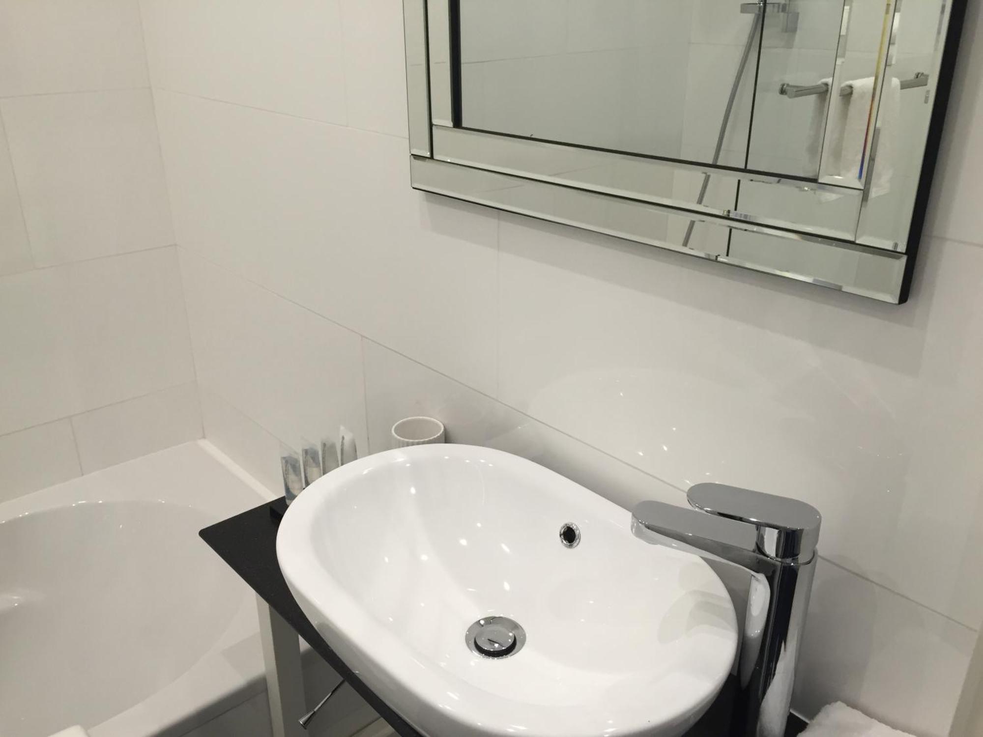 Antwerp Business Suites Bilik gambar